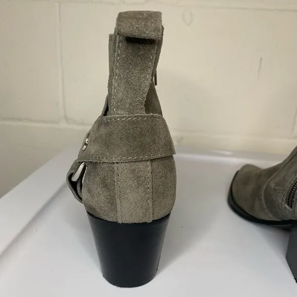 Marc Fisher Grey Leather Suede Halie Harness Moto Ankle Booties Size 6.5