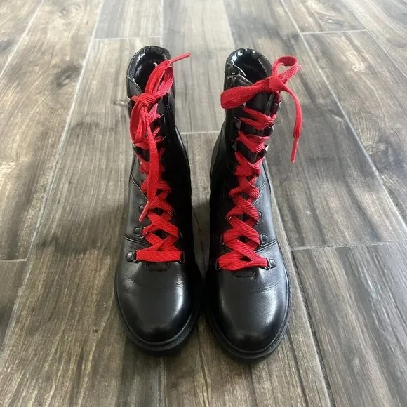 Marc Fisher Lanie Chunky Block Heel Boots Size 6M Red Laces  Black