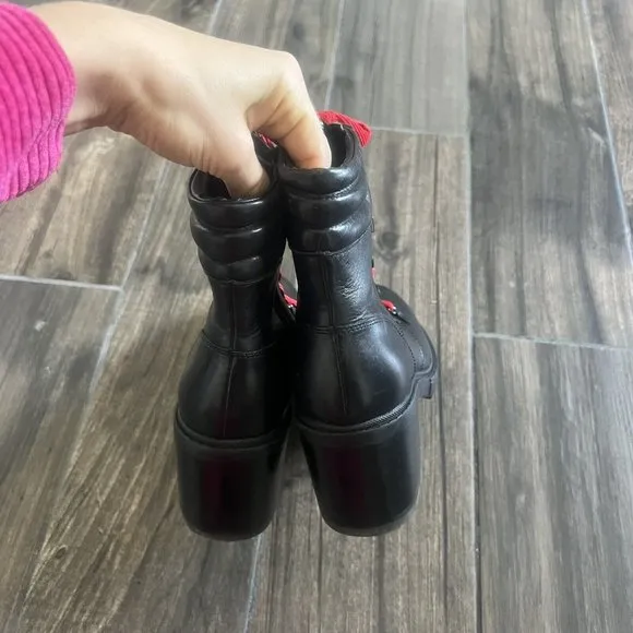 Marc Fisher Lanie Chunky Block Heel Boots Size 6M Red Laces  Black