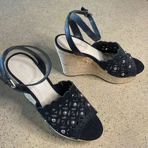 Marc Fisher &quot;Hata&quot; Espadrille Wedge Studded Sandals Black Suede sz 8