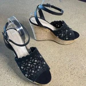 Marc Fisher &quot;Hata&quot; Espadrille Wedge Studded Sandals Black Suede sz 8