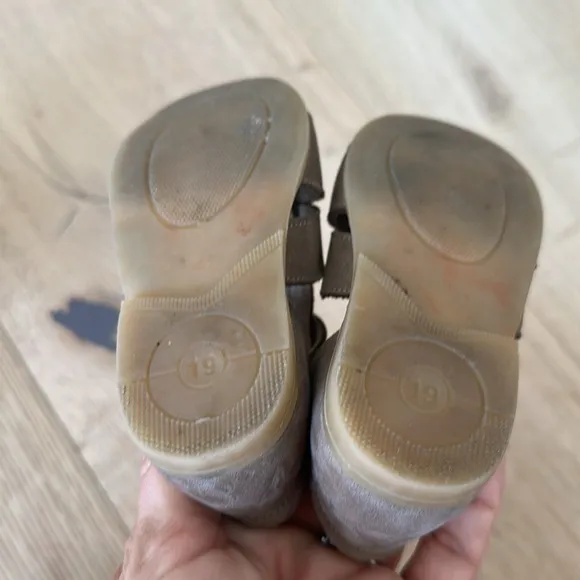Marie Chantal baby Brown Leather Sandals 19