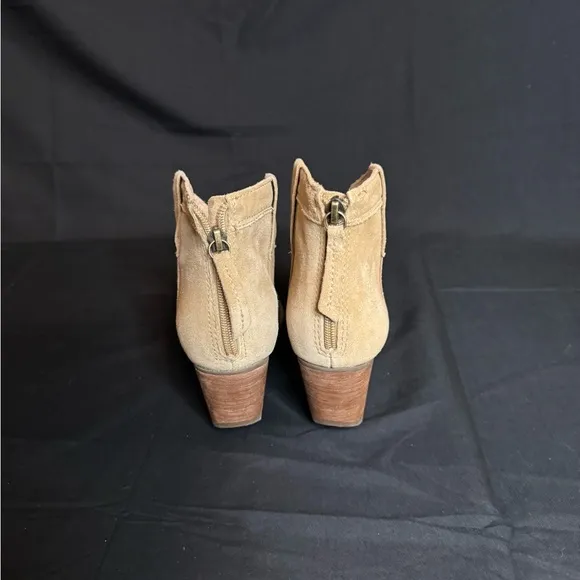 Matisse Footwear Arrow, Western Suede Bootie With Almond Toe.