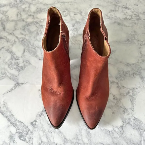 Matisse Victory Brick Leather Pointed Toe Booties