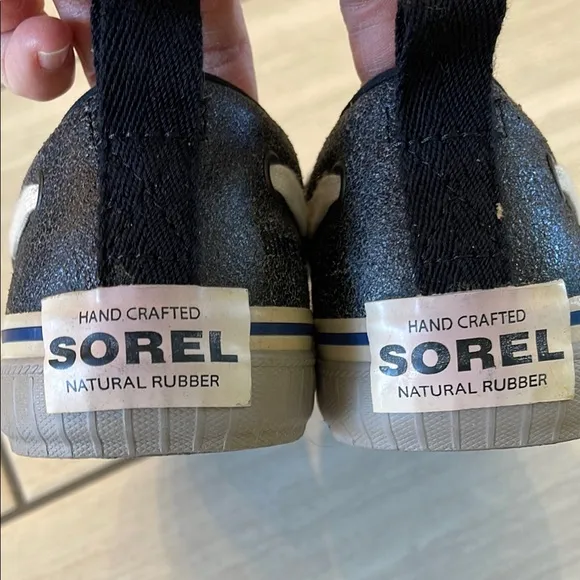 Men’s 8 Sorel Sentry Black and Gray Wool Tassel Loafers Like new!