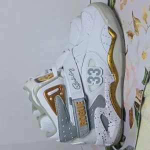 Mens Patrick Ewing Athletics Rogue White and Gold Basketball Sneakers Size 9.5