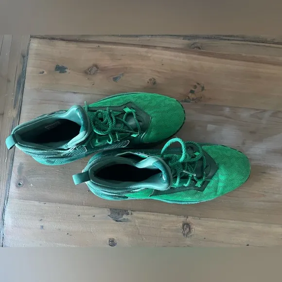 Men’s “suga gee” basketball sneakers