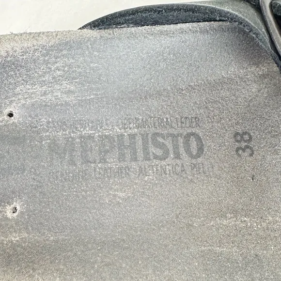 Mephisto Helen Black Nubuck Sandal