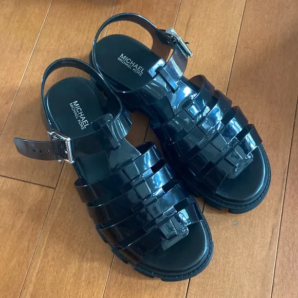 Michael Kors PVC sandals. 7