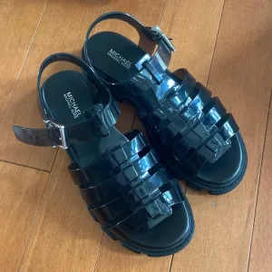 Michael Kors PVC sandals. 7