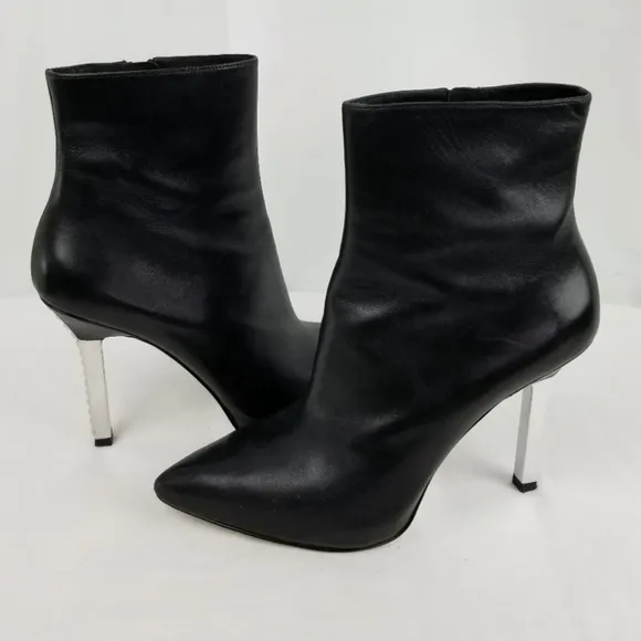 Michael Kors Rockstud Heels Ankle Boots size 8