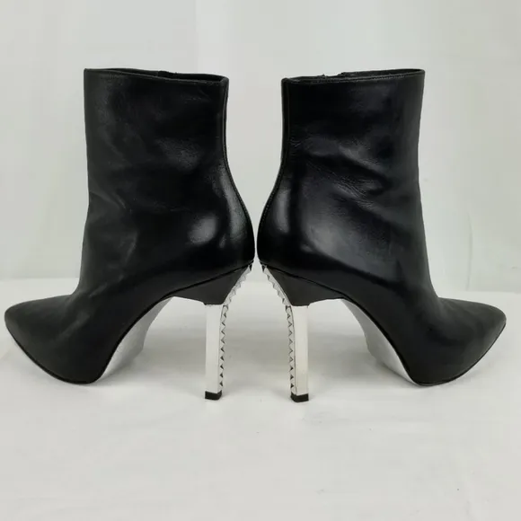 Michael Kors Rockstud Heels Ankle Boots size 8