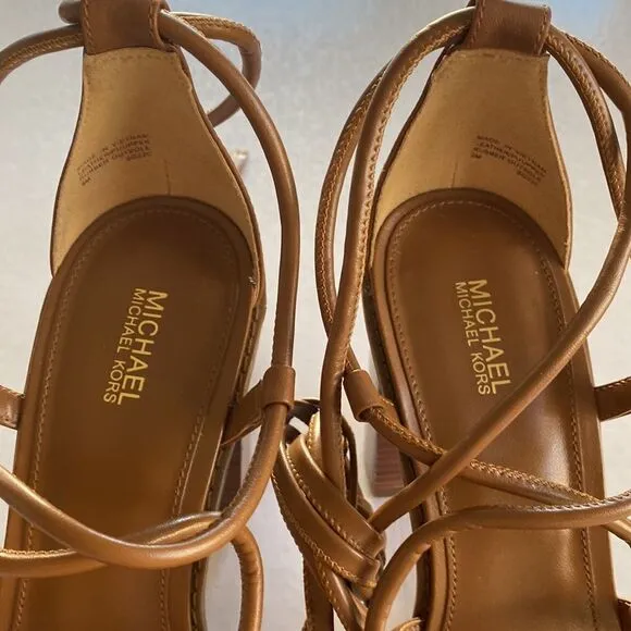 MICHAEL KORS VeroLug Platform Leather Sandals Size 9