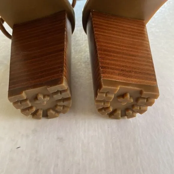 MICHAEL KORS VeroLug Platform Leather Sandals Size 9