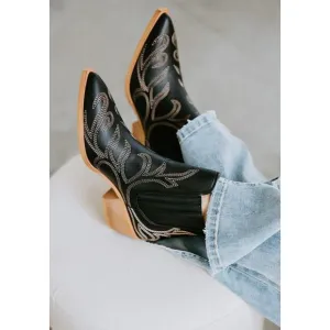 Mi.iM Miracle Miles Women's Black Leather Pointed Toe Bryce Western Boots Size 9