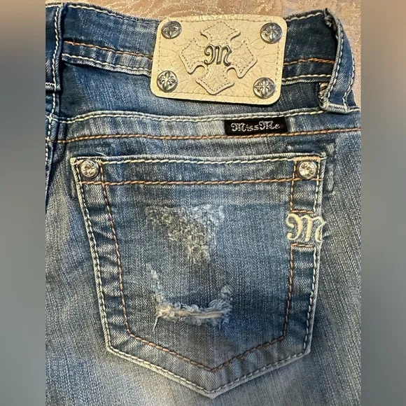 Miss Me Jean Shorts with Crystal &amp; metal studs Distressed shorts size 28