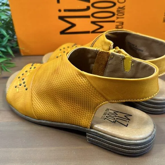 Miz Mooz Darcie Leather Side Zip Sandals Size 38