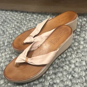 Miz Mooz Nuovo Creme Pink Leather Platform Sandals Size 38
