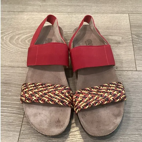 Munro Womens Pisces Sandals US 8.5 Red Multi Braided Comfort Beach Walking Wedge