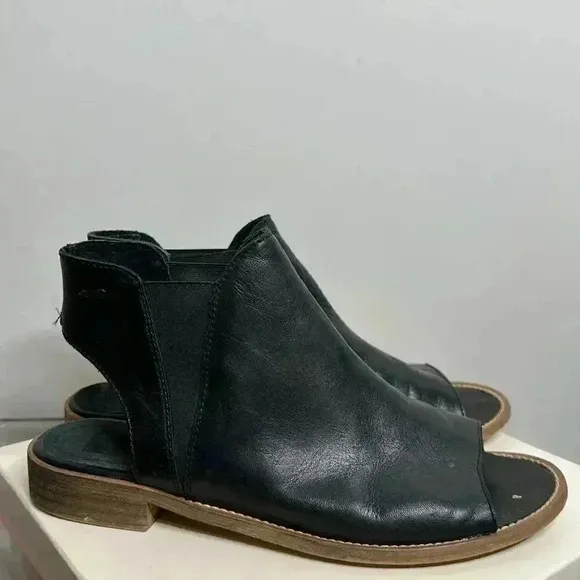 Musse &amp; Cloud Black Leather Ciara Sandals