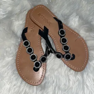 Mystique Boutique Handmade Black patent and Rhinestone Beaded Flip Flop Sandals