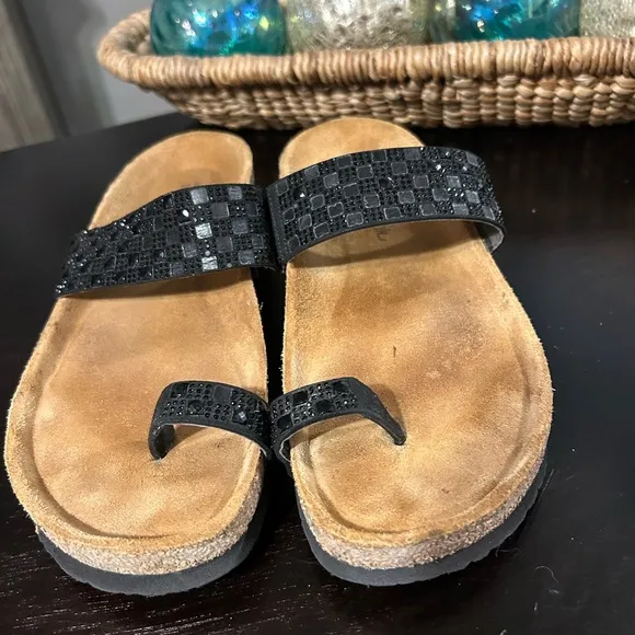Naot Classic Toe Loop Nevada Sandals Black Size 9