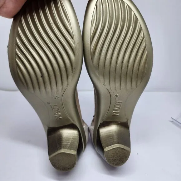 Naot Dress Sandal Women EU39/US8-8.5 Progress Silver Metal Rivet Leather Heels