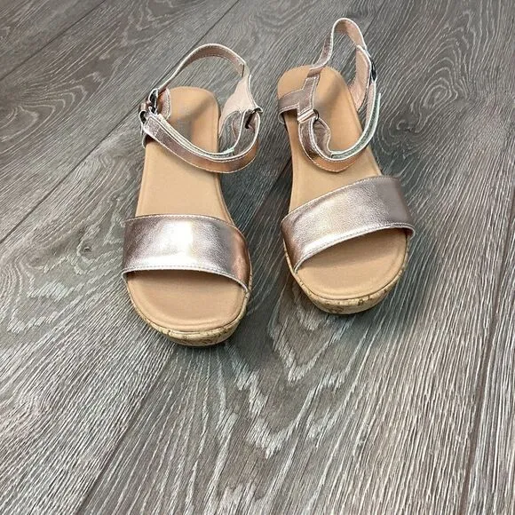 NAOT sandals NEW 42 Pier Soft Rose Gold‎  Leather Strap Wedge Open Tow Platform