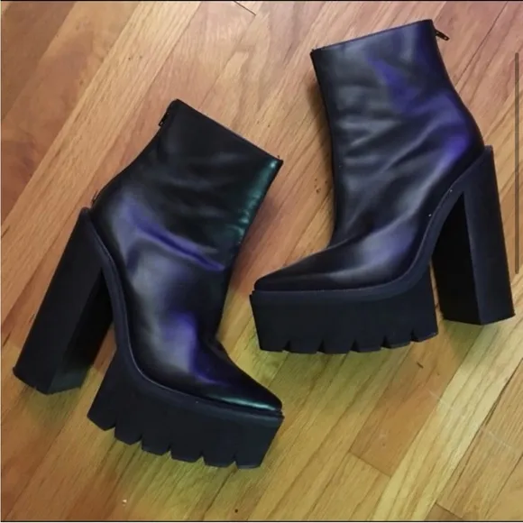Nasty Gal gothic platform pointed toe demonia lookalike heeled booties size 8