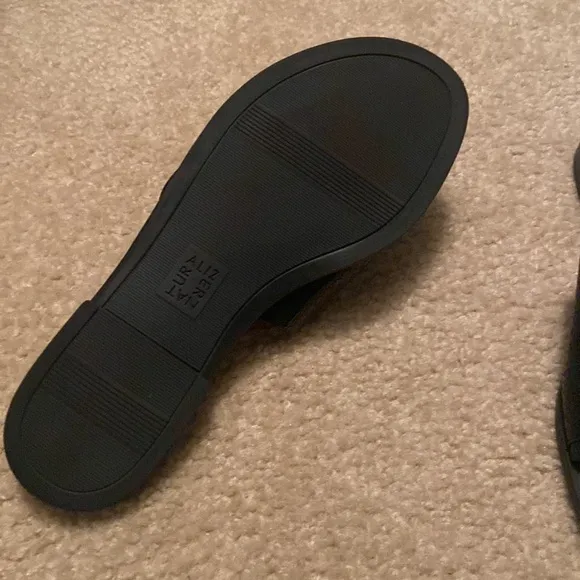 NATURALIZER Women’s Faryn Leather Embossed Slide Sandals Black Size 9