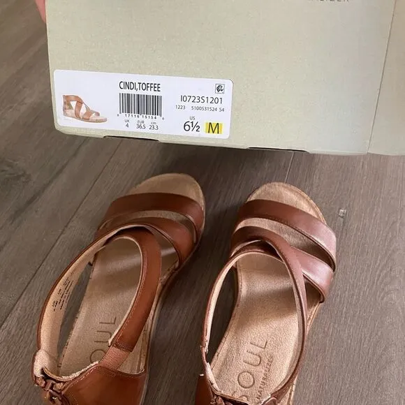 Naturalizer Brown Sandals