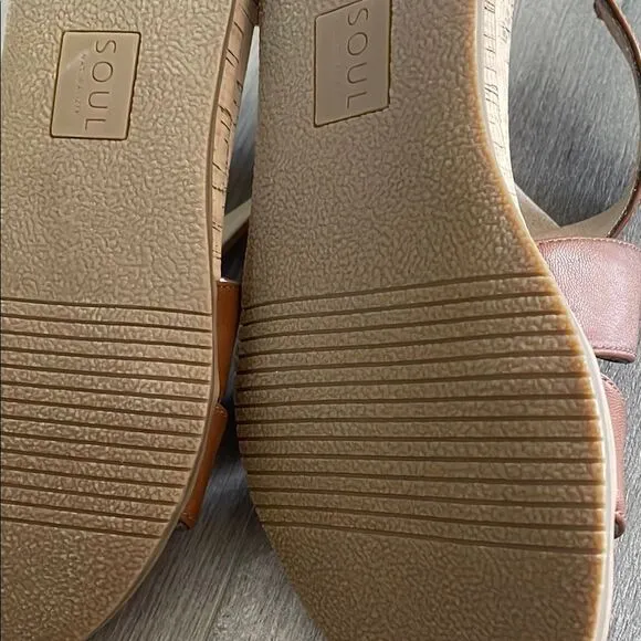 Naturalizer Brown Sandals