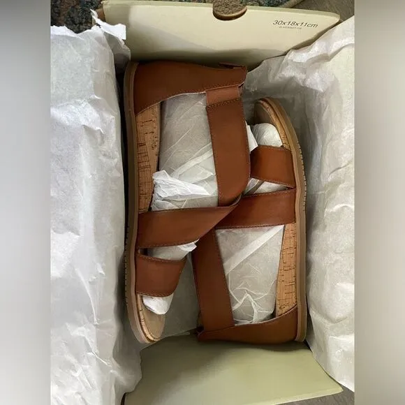 Naturalizer Brown Sandals