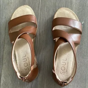 Naturalizer Brown Sandals