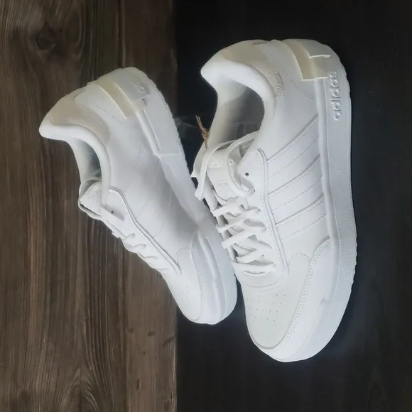 New Adidas Postmove SE White Basketball Sneakers