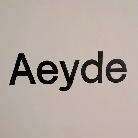 NEW | AEYDE  Bobbie Leather Clog Sandals | Apple 🍏