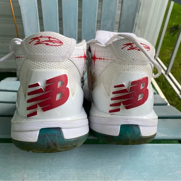 New Balance Kawhi Leonard sneakers Seismic moment SZ 13 Worn 3 times.