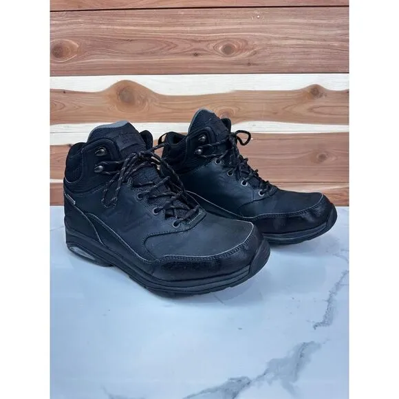 New Balance Men's Hiking Boots Black Waterproof Thinsulate size 10 Outdoor