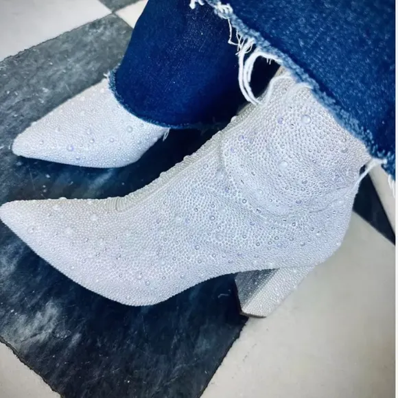 NEW Betsey Johnson Women's Ivory Ankle Boots Pearl Embellishments $129