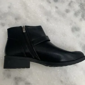 NEW Black Ankle Boots EASY Spirit Chunky Heels 8 M