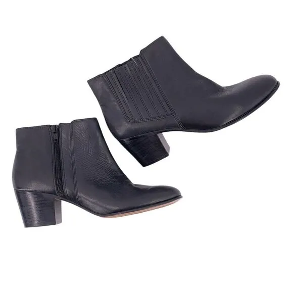 NEW Clarks Black Leather Short Boots Booties Size 6 M