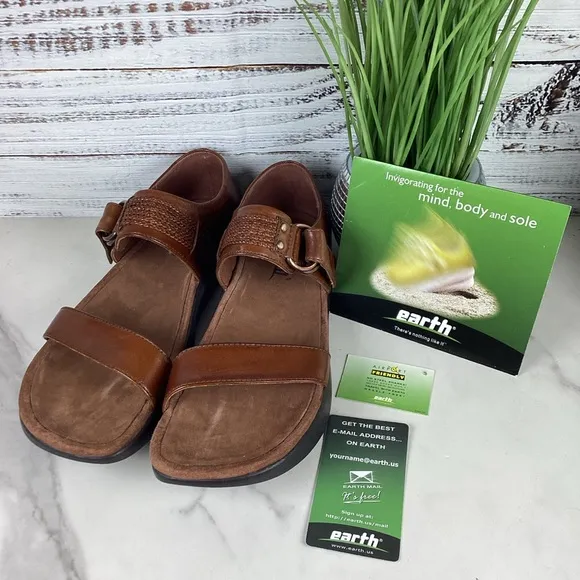 NEW EARTH SIZE 9.5 RUBY SANDALS ALPACA BROWN LEATHER SHOES SPRING SUMMER