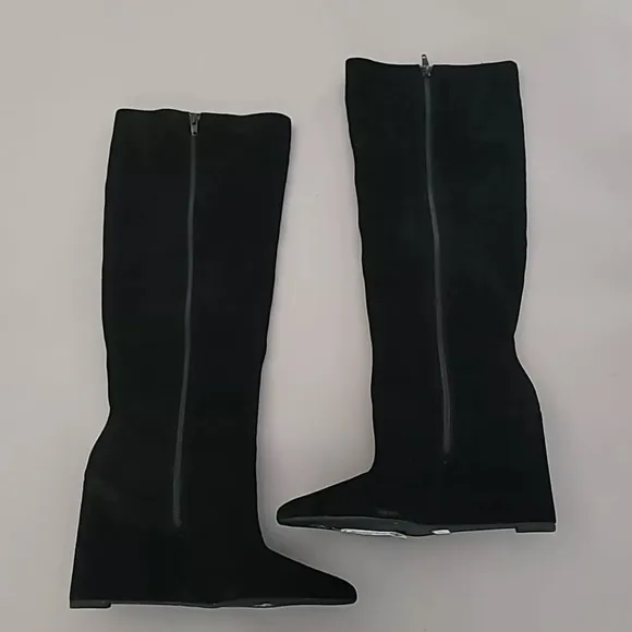 NEW Gianni Bini Gabor Pointed Toe Suade Wedge Boots Sz 7,5