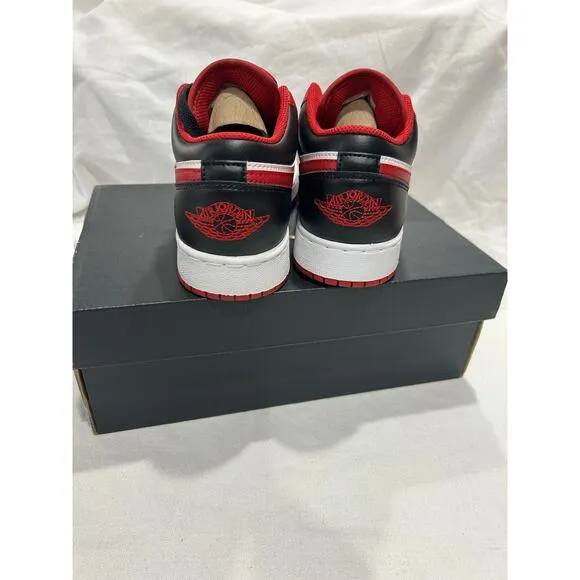 New In Box Air Jordan 1 Low GS Youth Size 5 Basketball Sneakers Lace Up Red