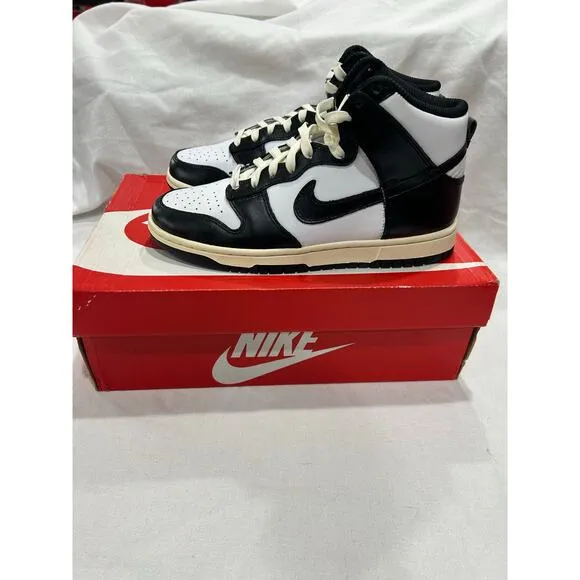New In Box Nike Dunk High Women Size 8.5 Black White Basketball Sneakers Lace Up