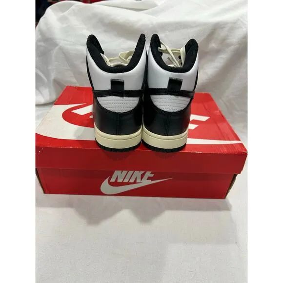 New In Box Nike Dunk High Women Size 9 Black White Basketball Sneakers Lace Up