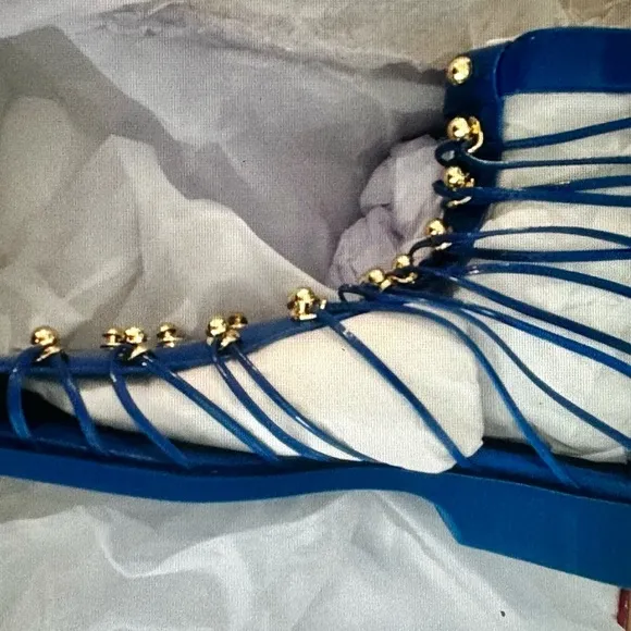 New in box Vivienne Hu patent leather strappy gladiator sandals