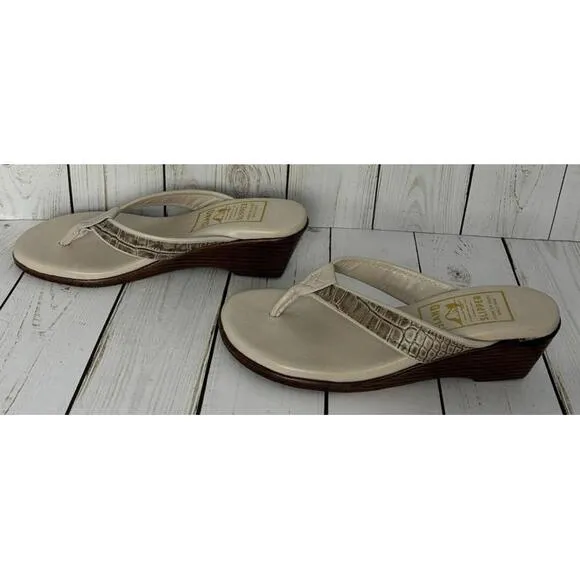 NEW Island Slipper Hawaii Leather Wedge Sz 6 Sandals Cream