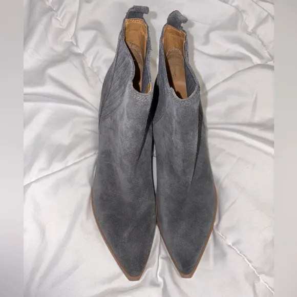 New Marc Fisher Gadri Pointed Toe Gray Suede Booties Ankle Boots Womens Size 6.5