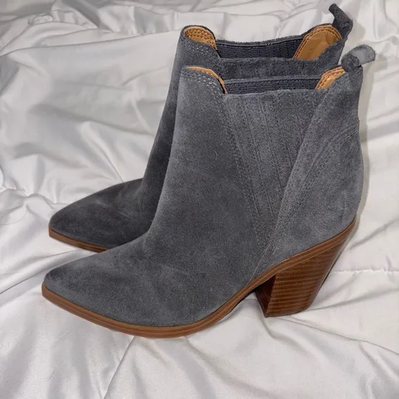 New Marc Fisher Gadri Pointed Toe Gray Suede Booties Ankle Boots Womens Size 6.5